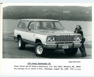 1977 Dodge Ramcharger PR Photo-01.jpg